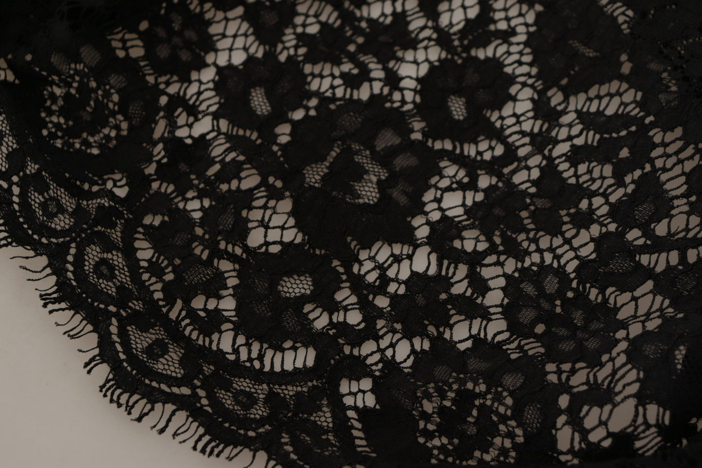 Dolce & Gabbana Pullover in pizzo floreale nero e blusa Sicily