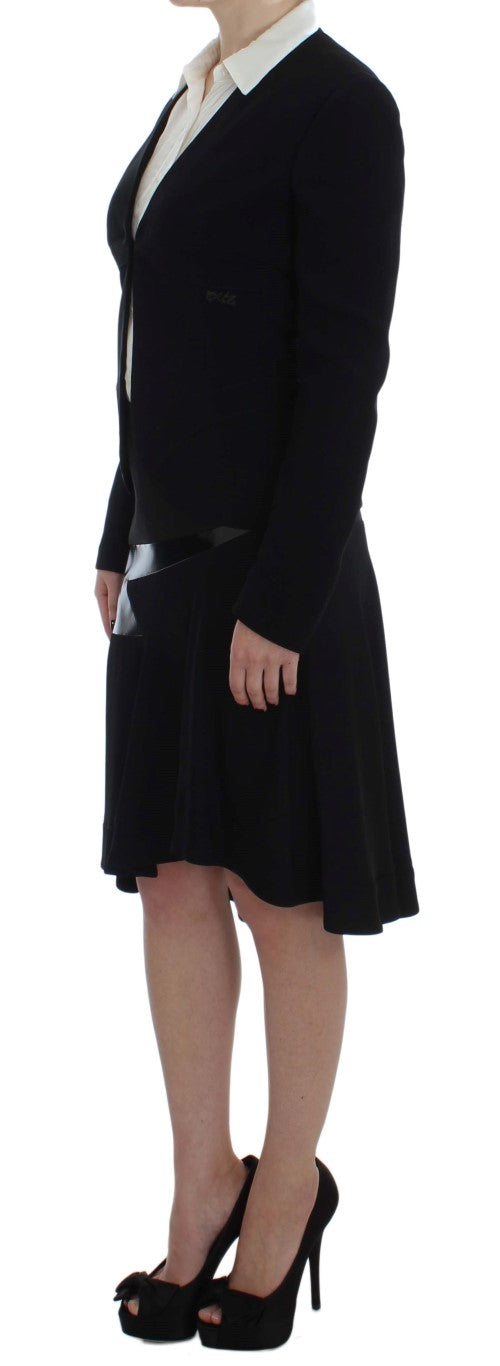 Completo due pezzi con gonna e blazer nero e blu