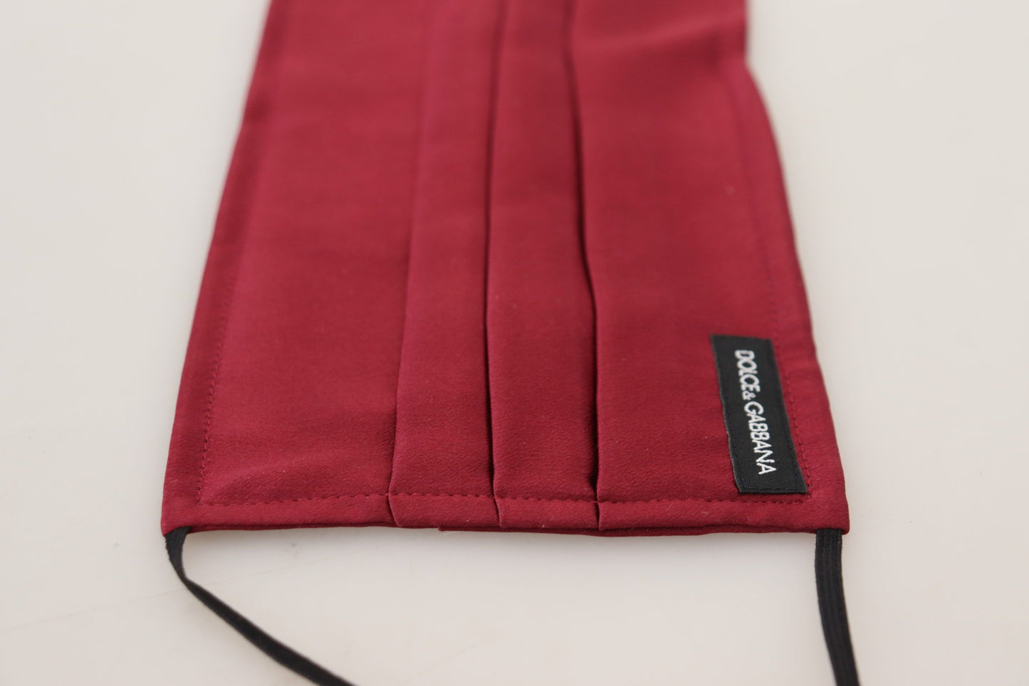 Mascherina per il viso Dolce & Gabbana in seta bordeaux con elastico plissettato e taglia unica