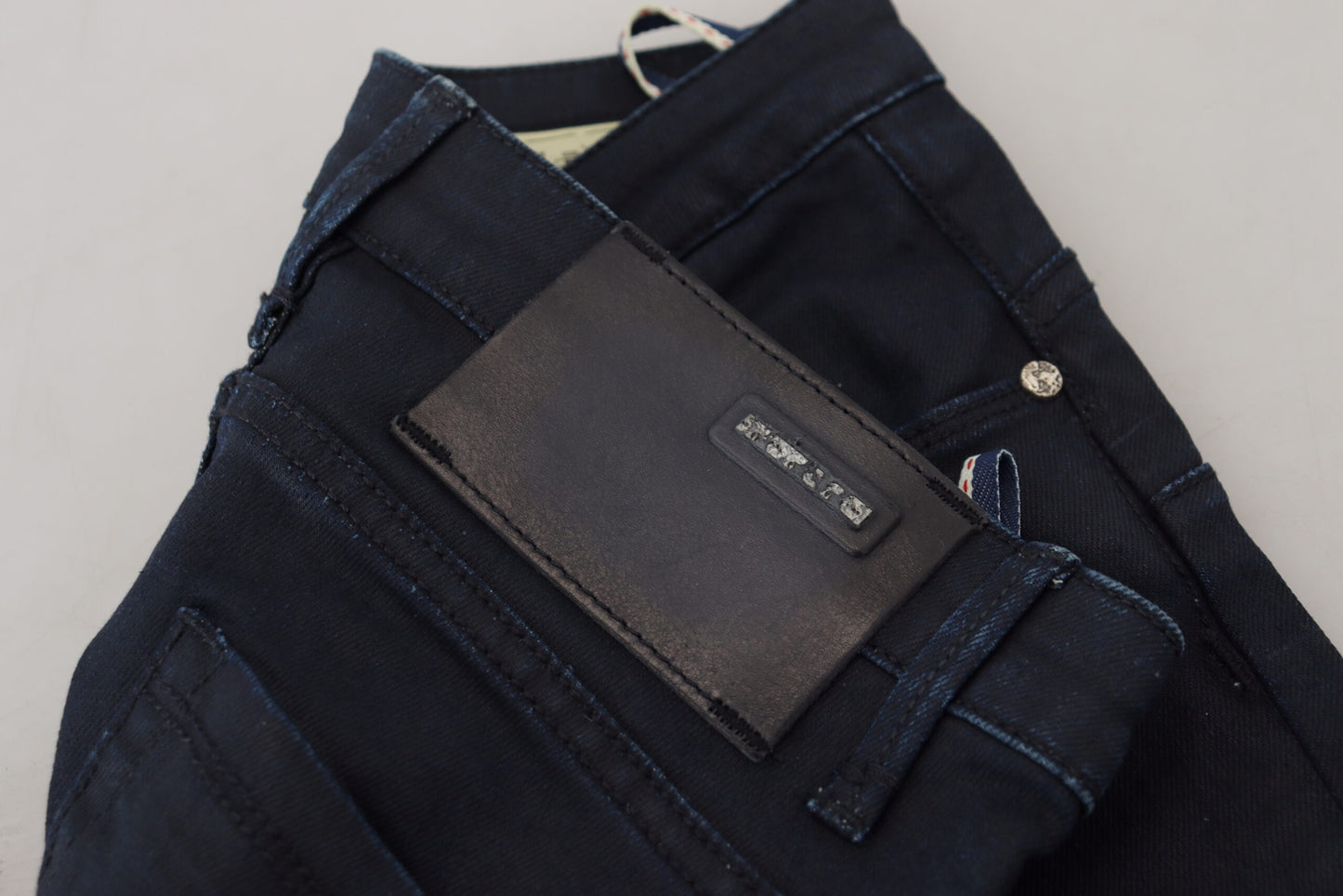 Jeans casual da donna in denim slim fit a vita bassa in cotone blu Acht