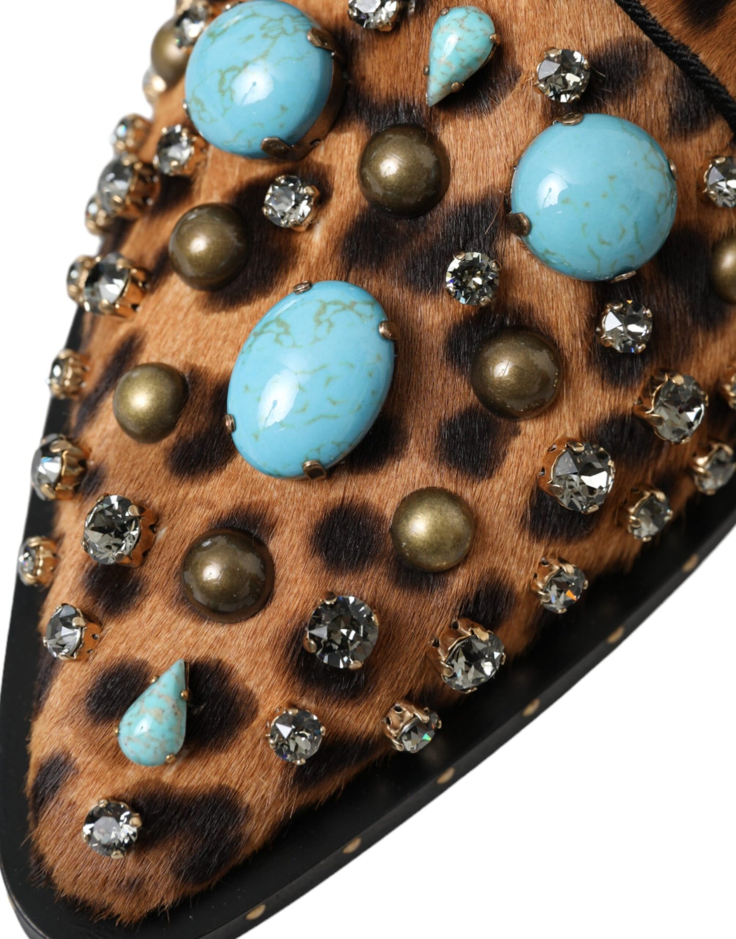 Dolce & Gabbana Abito con cristalli e scarpe Broque in pelliccia leopardata marrone