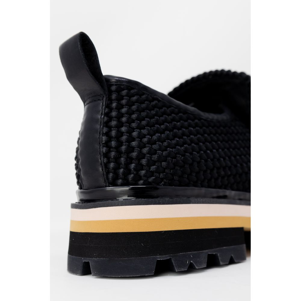 Décolleté con plateau in pelle nera ASH