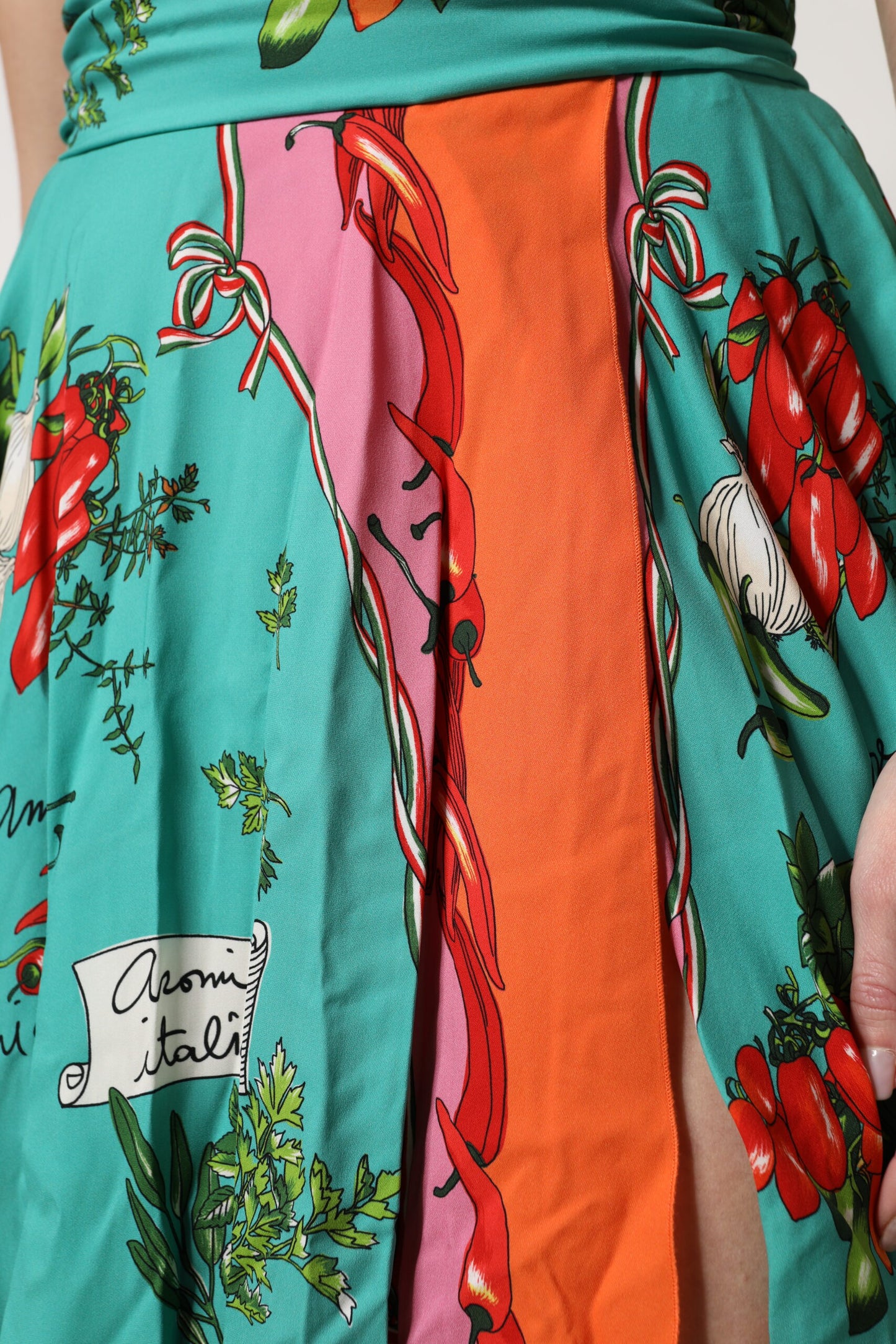 Abito midi senza maniche in seta stampata multicolore Dolce & Gabbana