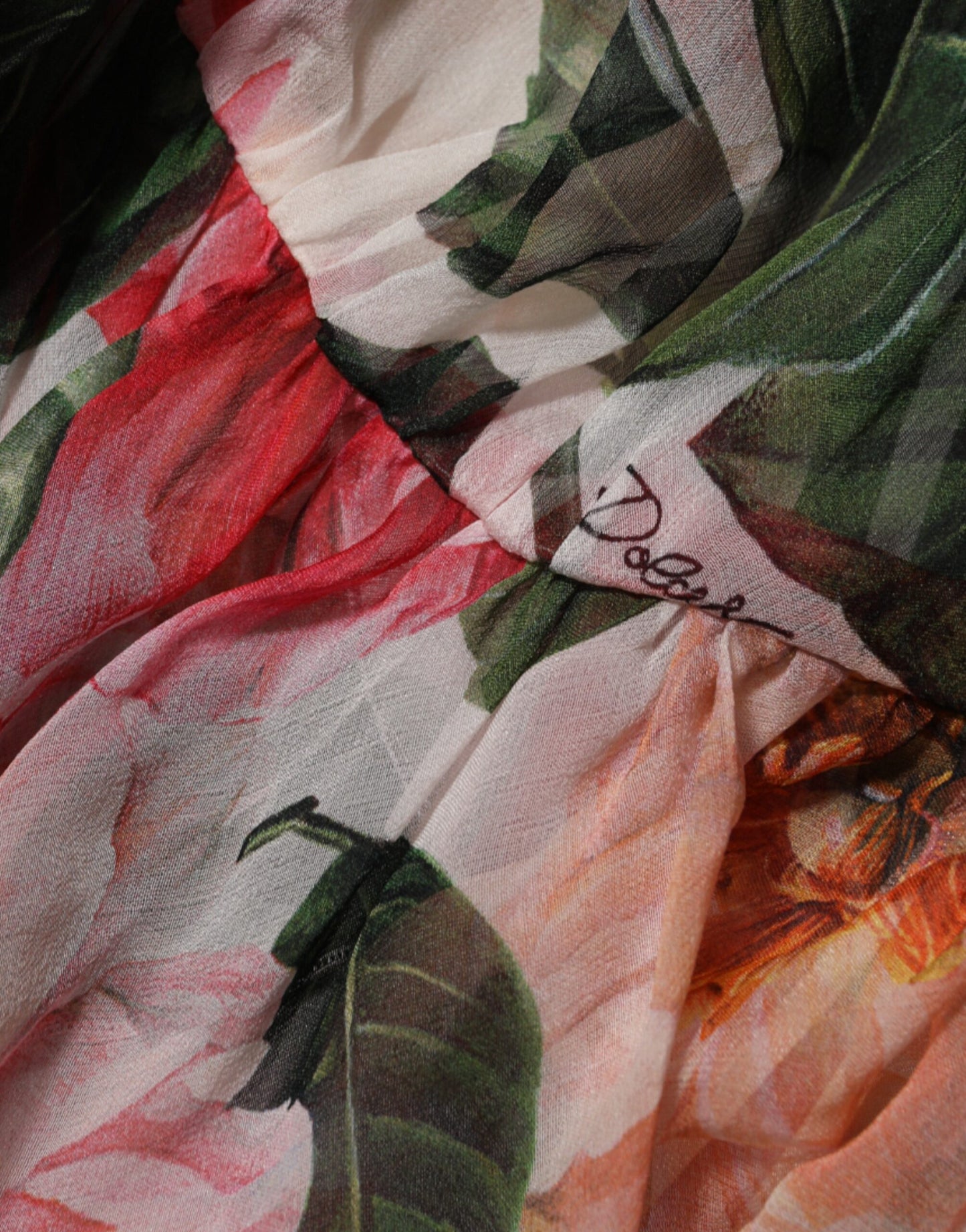 Dolce & Gabbana - Blusa in seta con scollo a V e stampa camelie rosa