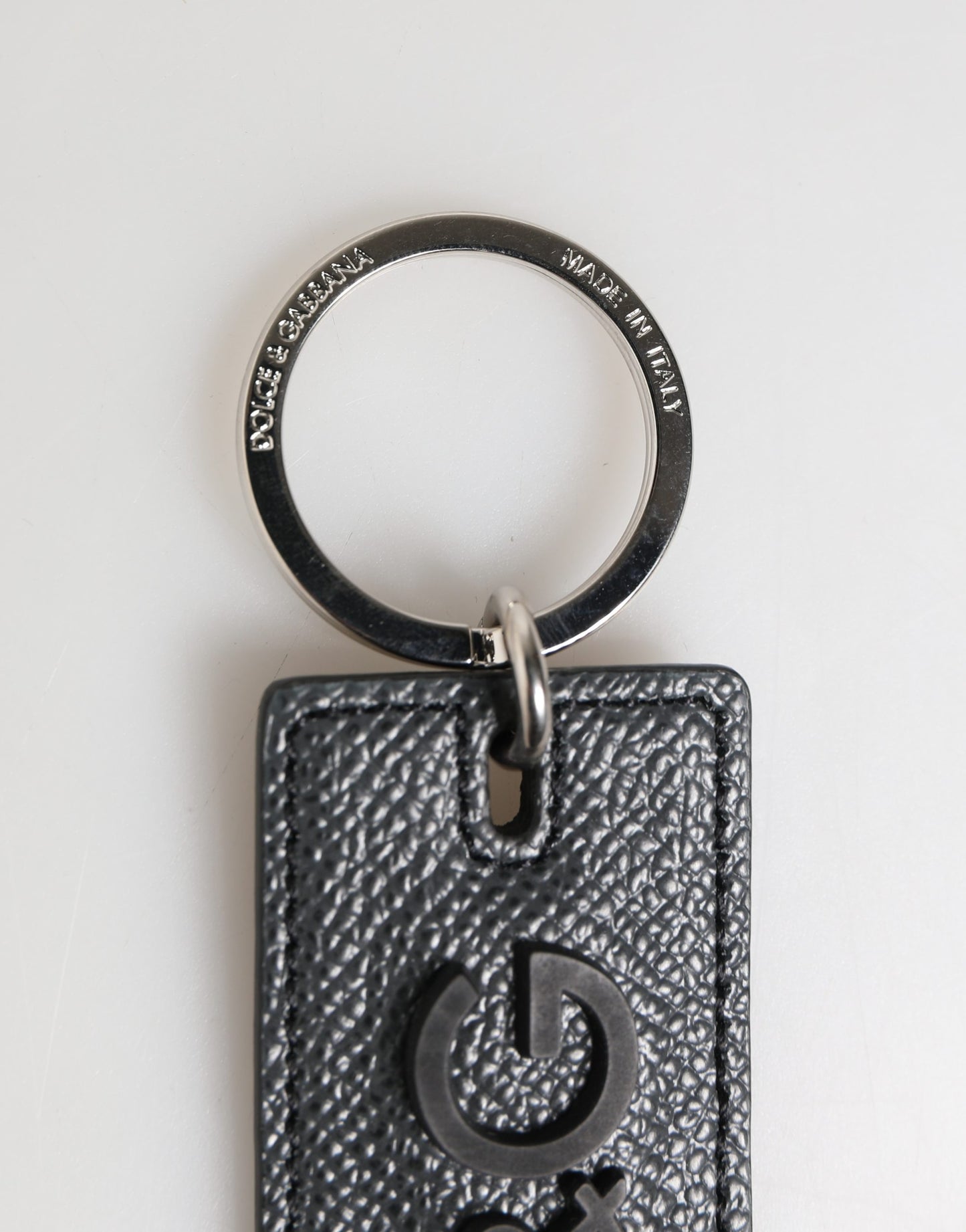 Portachiavi con anello in metallo con logo D&amp;G in pelle di vitello nera Dolce &amp; Gabbana