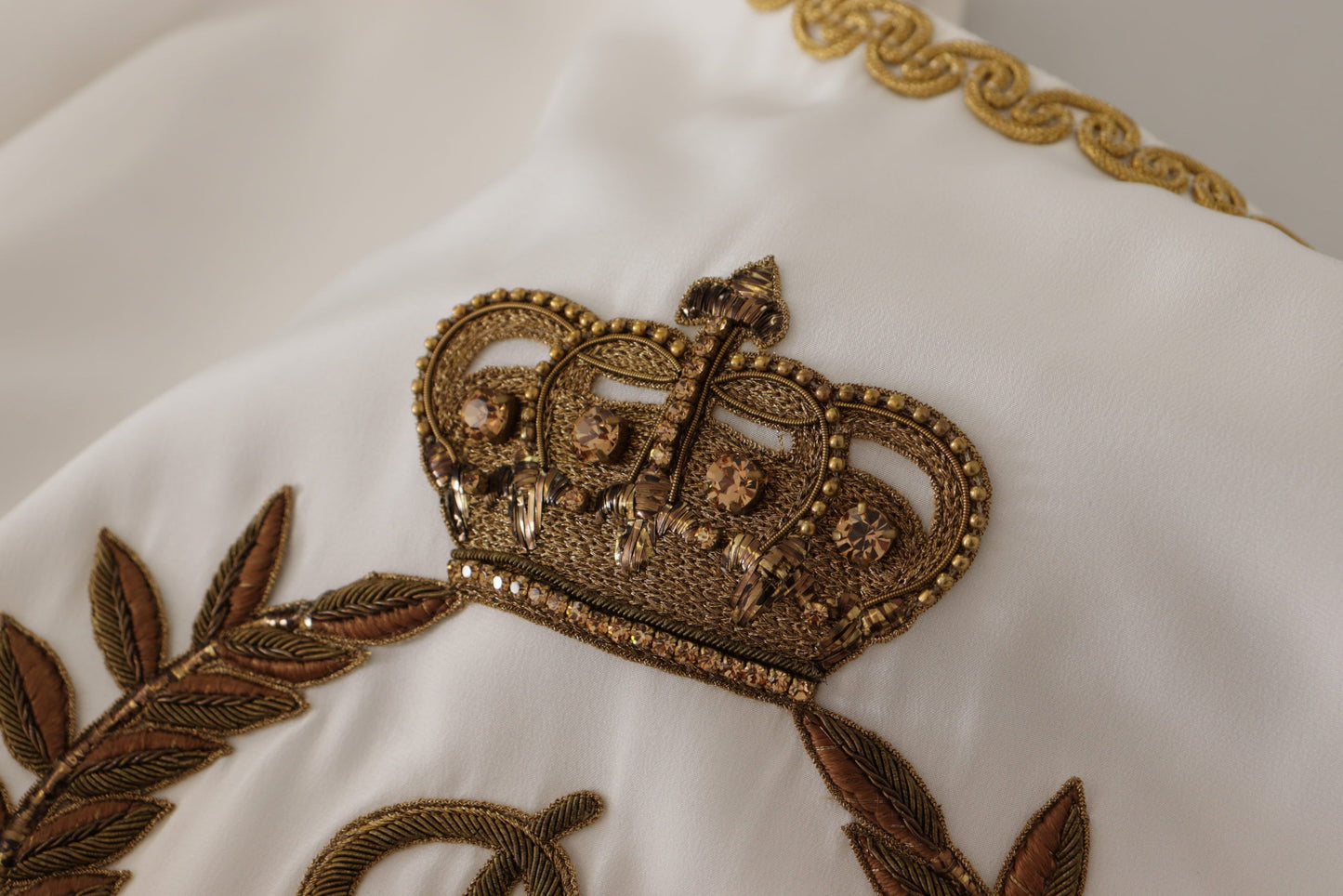 Dolce &amp; Gabbana Top in seta bianca con cristalli DG Crown dorati