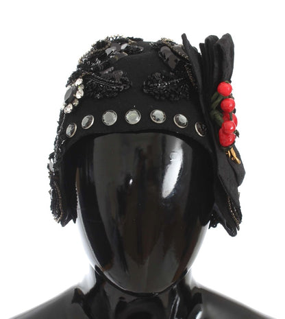 Cappello con spilla Dolce &amp; Gabbana con ciliegie dorate e cristalli neri
