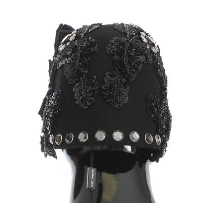Cappello con spilla Dolce &amp; Gabbana con ciliegie dorate e cristalli neri