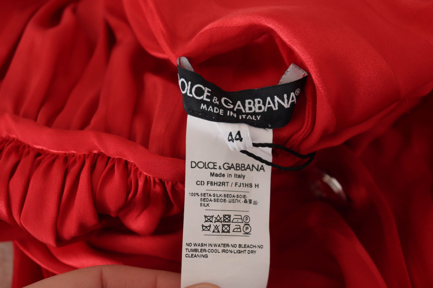 Abito midi in raso di seta con cintura e bottoni rosso Dolce &amp; Gabbana