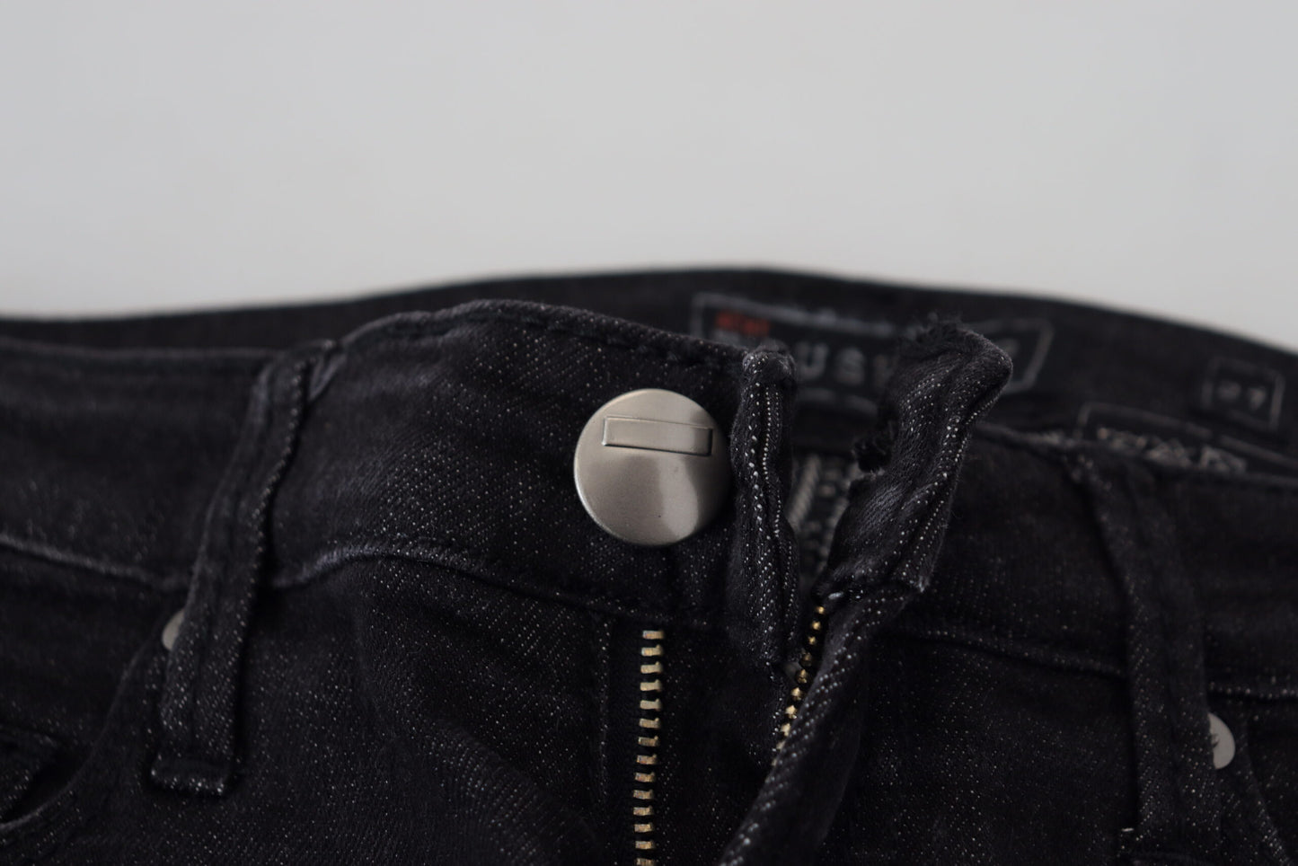 Jeans casual da donna in denim slim fit in cotone nero Acht