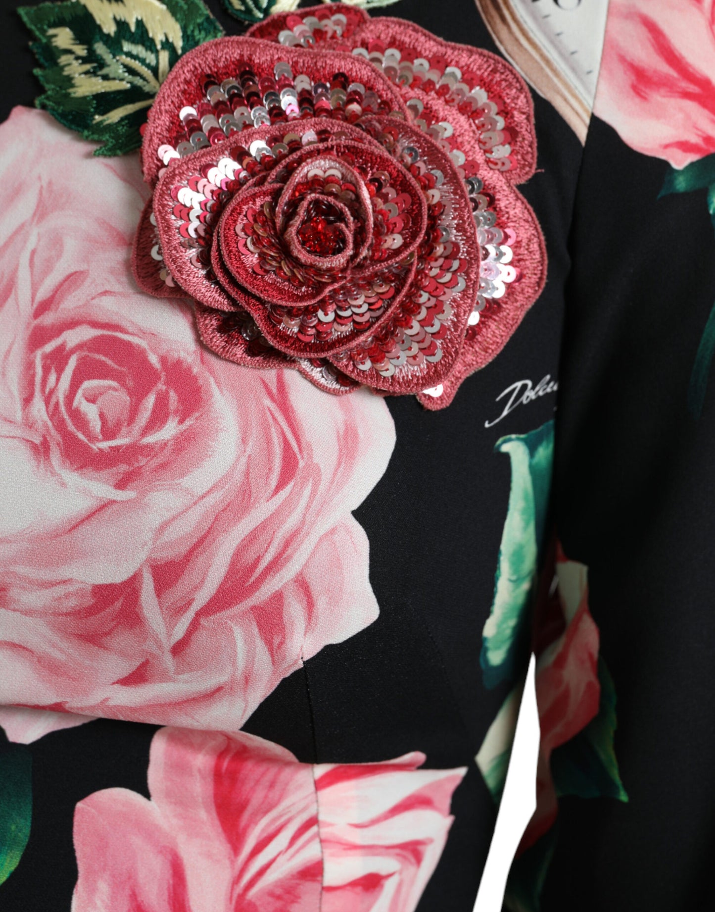 Abito a trapezio in pizzo nero con decorazioni floreali di Dolce &amp; Gabbana