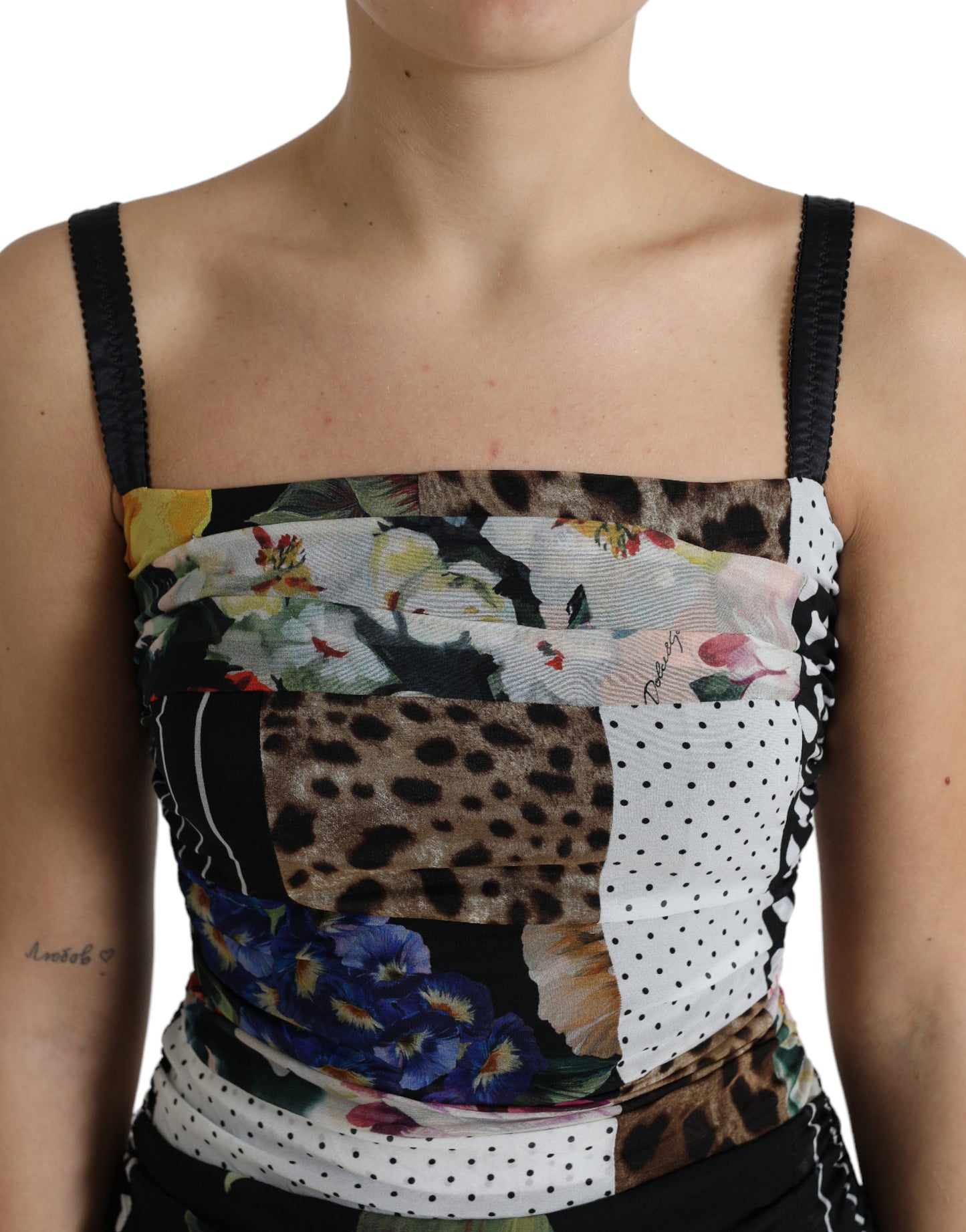Dolce &amp; Gabbana Abito midi aderente con stampa leopardata floreale patchwork multicolore