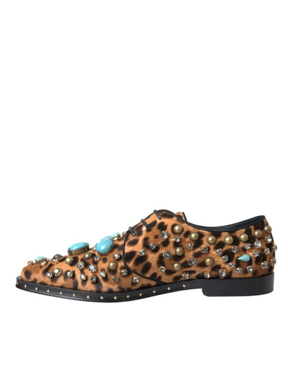 Dolce &amp; Gabbana Abito con cristalli e scarpe Broque in pelliccia leopardata marrone