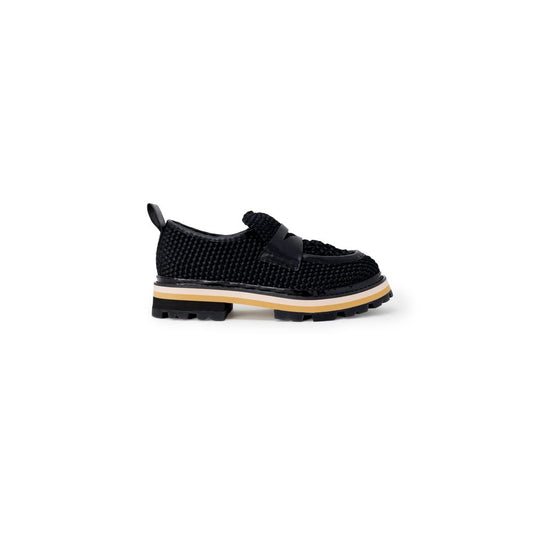 Décolleté con plateau in pelle nera ASH