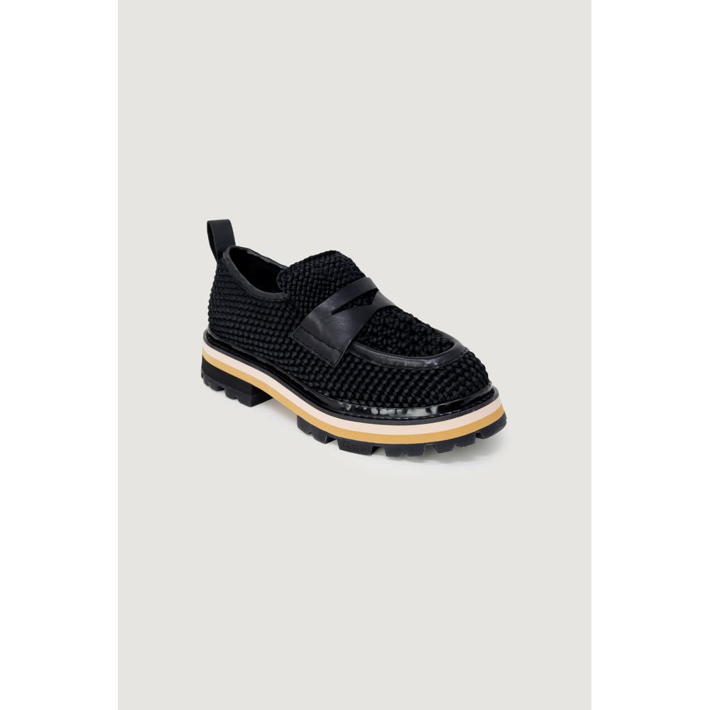 Décolleté con plateau in pelle nera ASH