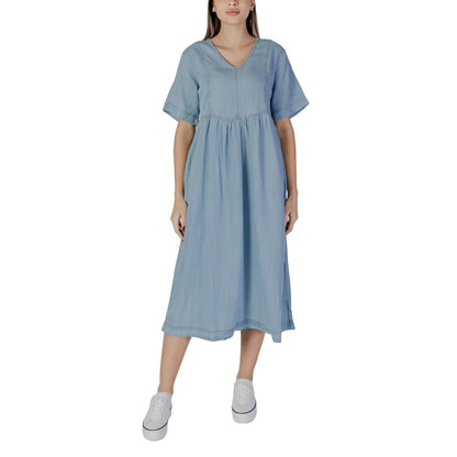 B.Young Abito lungo in cotone azzurro chiaro