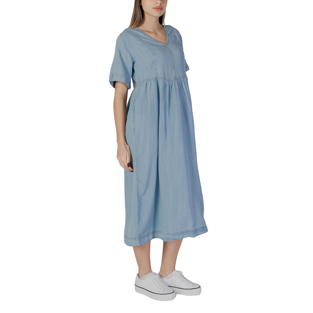 B.Young Abito lungo in cotone azzurro chiaro