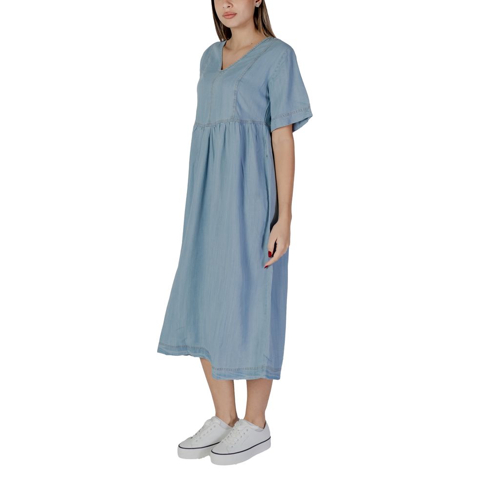 B.Young Abito lungo in cotone azzurro chiaro