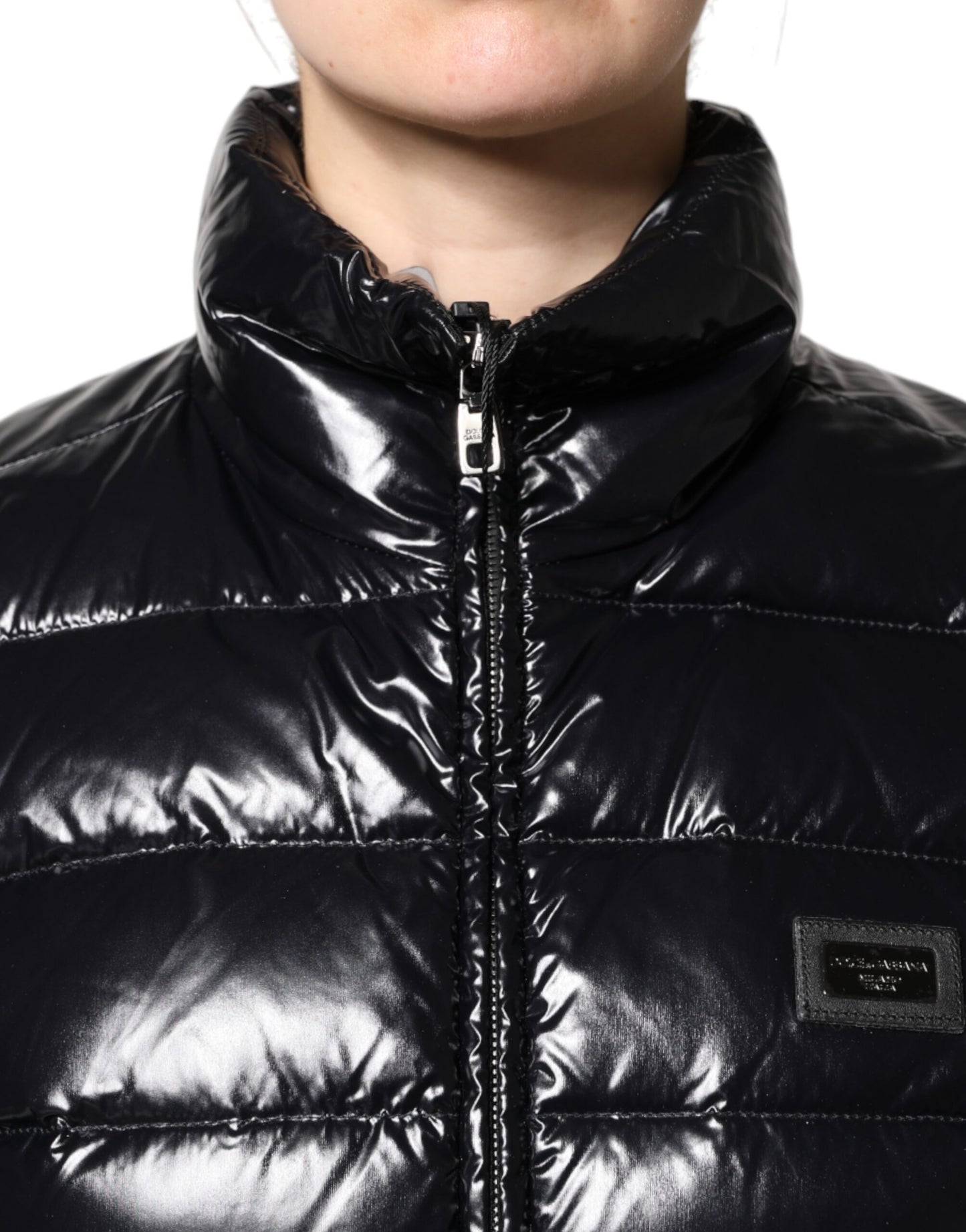 Piumino Dolce &amp; Gabbana con zip intera e placca logo nera