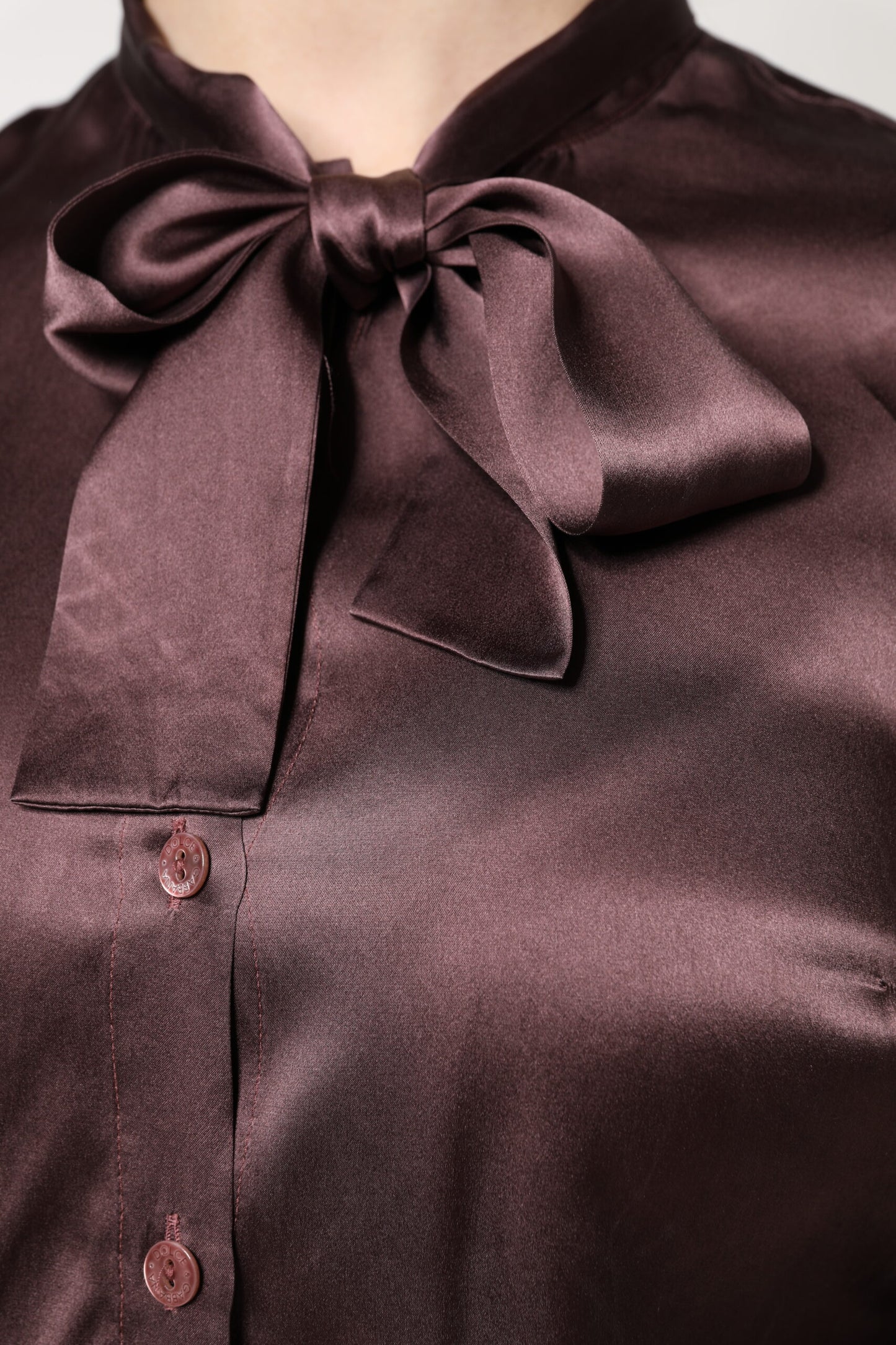 Dolce &amp; Gabbana - Blusa a maniche lunghe con colletto Ascot marrone