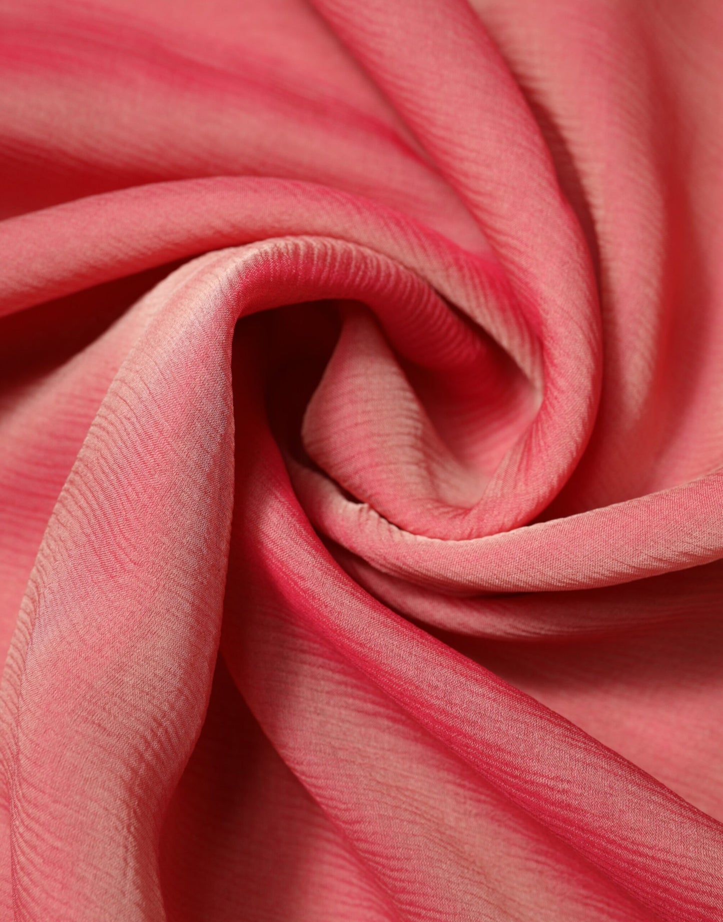 Dolce &amp; Gabbana Sciarpa da donna rettangolare in seta rosa