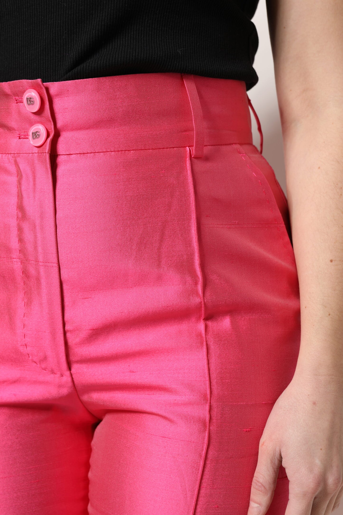 Pantaloni affusolati a vita alta in seta rosa Dolce &amp; Gabbana