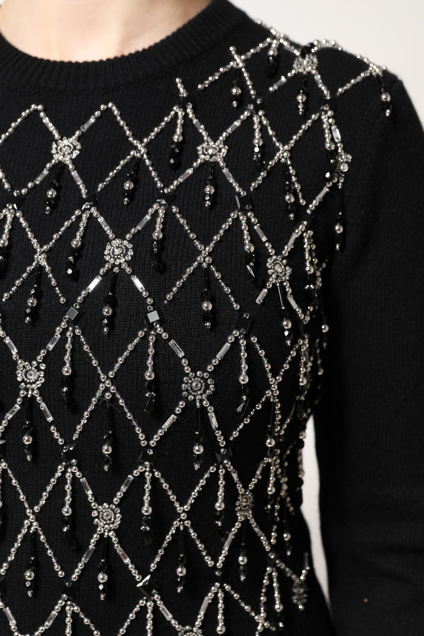 Dolce &amp; Gabbana Top a maniche lunghe in cashmere nero decorato