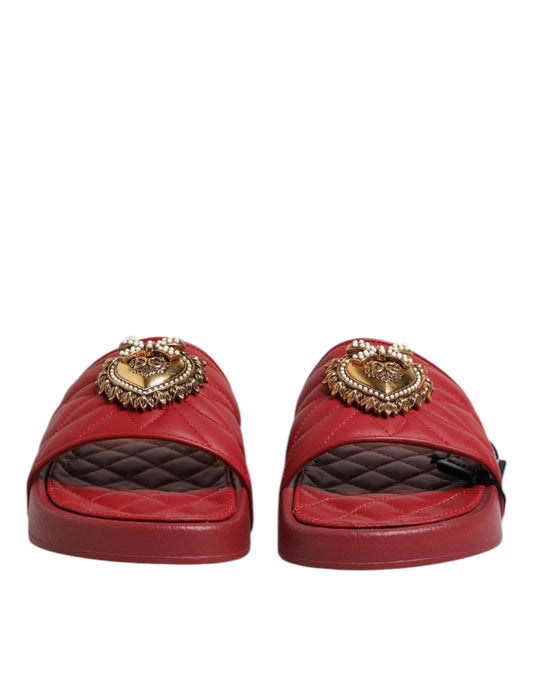 Dolce &amp; Gabbana Scarpe con diapositive in pelle matelassé Devotion rosse
