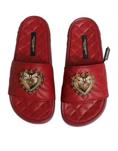 Dolce &amp; Gabbana Scarpe con diapositive in pelle matelassé Devotion rosse