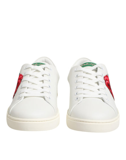 Scarpe basse Dolce &amp; Gabbana in pelle bianca con ricamo a forma di rosa