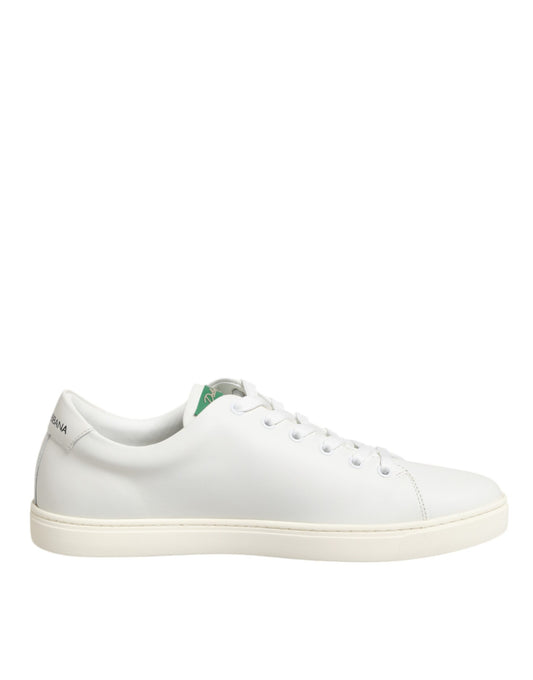 Scarpe basse Dolce &amp; Gabbana in pelle bianca con ricamo a forma di rosa