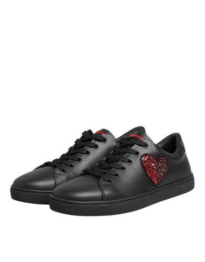 Dolce &amp; Gabbana Scarpe da ginnastica basse in pelle nera con cuore di cristallo