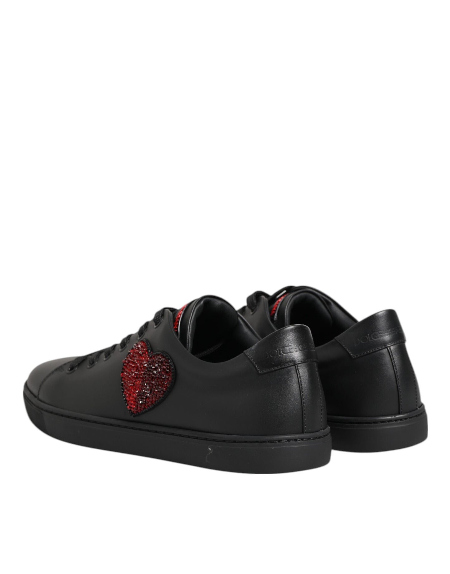 Dolce &amp; Gabbana Scarpe da ginnastica basse in pelle nera con cuore di cristallo