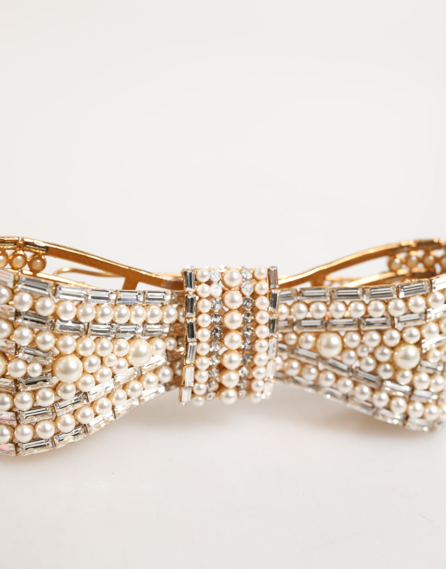 Spilla Dolce &amp; Gabbana in ottone dorato, cristallo e perle finte