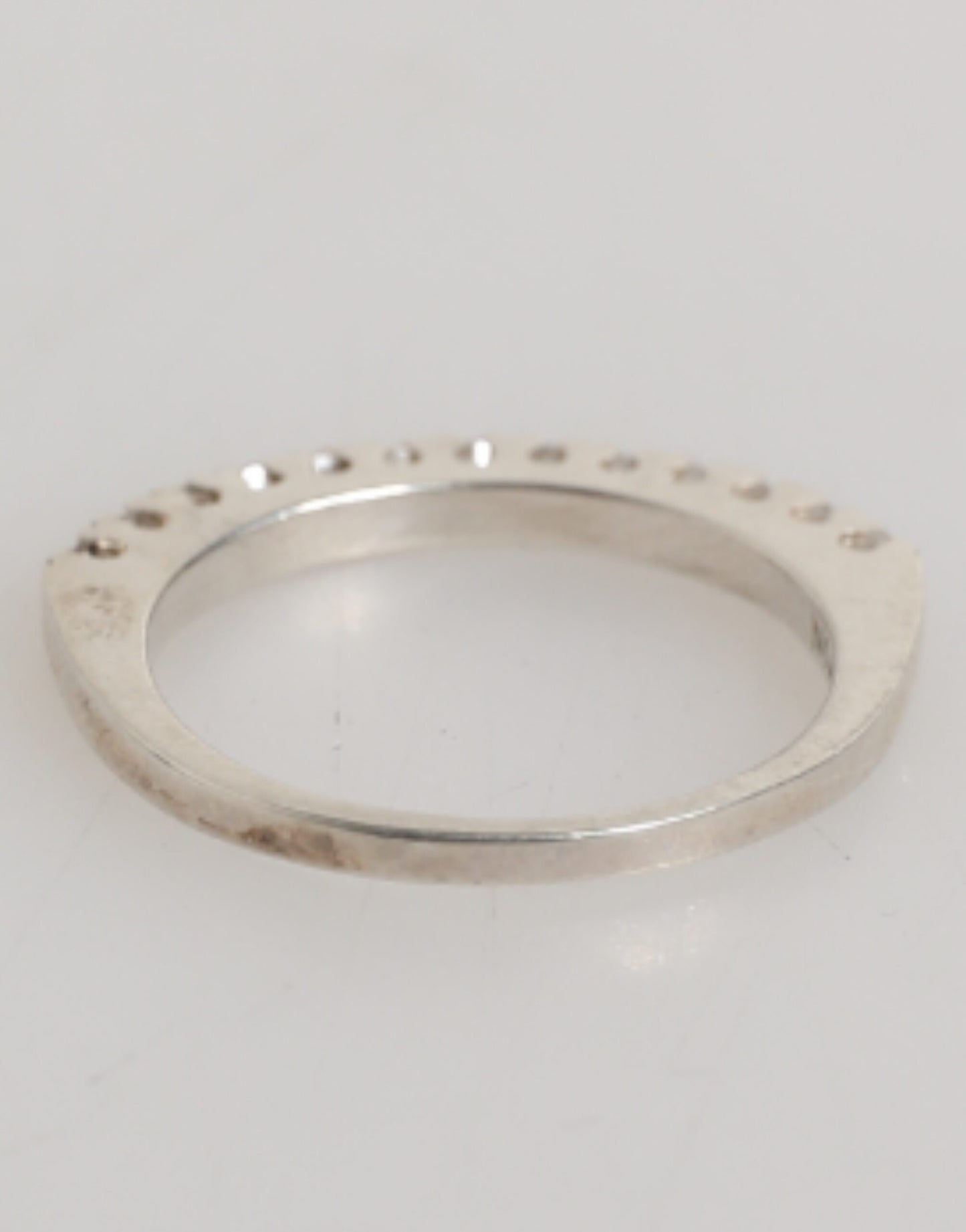 Anello dell'eternità Nialaya in argento sterling 925 con pavé di zirconi cubici e cristalli