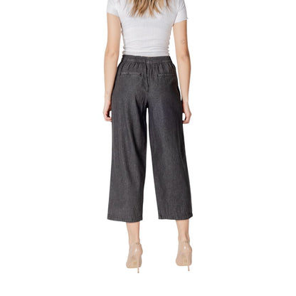 Jeans corti in cotone nero ICHI