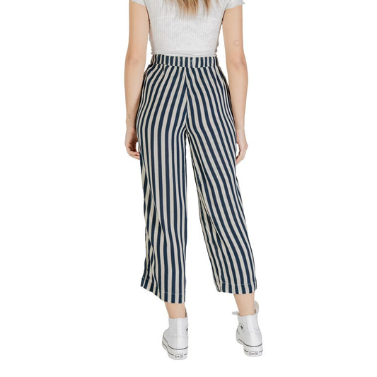 Pantaloni corti in viscosa blu ICHI