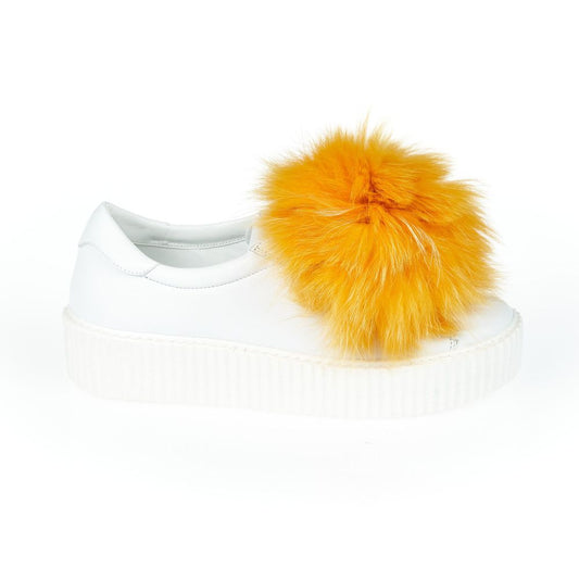 Mr&amp;Mrs Italy Sneaker da donna in tessuto bianco con pompon in vera pelliccia
