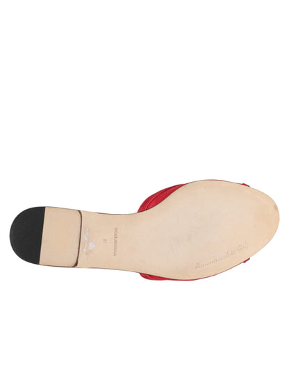 Sandali slip-on con decorazioni rosse Dolce &amp; Gabbana